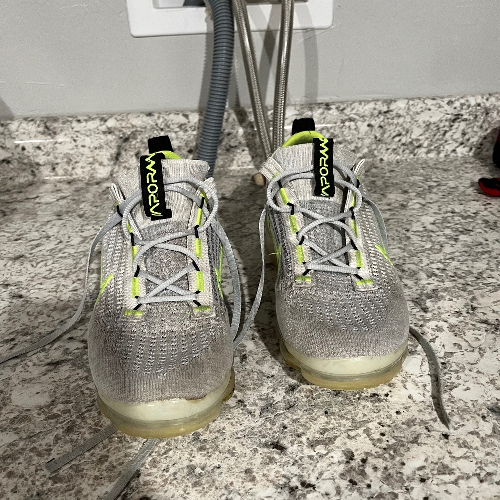 Nike Vapormax size 6.5